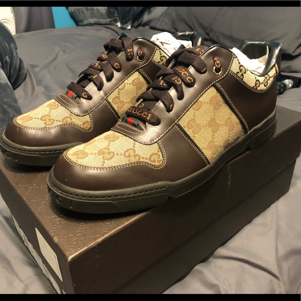 Mens 8G 100% Authentic Sneakers